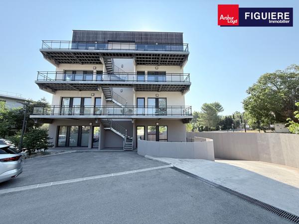 BUREAUX RECENTS A LOUER AU COEUR DU PÔLE D'ACTIVITE D'AIX AVEC TERRASSES