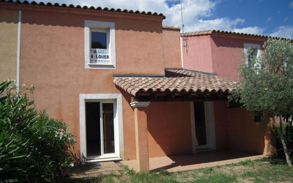 Maison à louer    4 pièces • 90,37 m2 Lézan