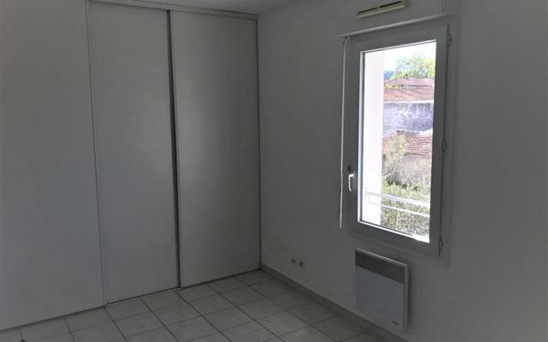 Maison à louer    4 pièces • 90,37 m2 Lézan