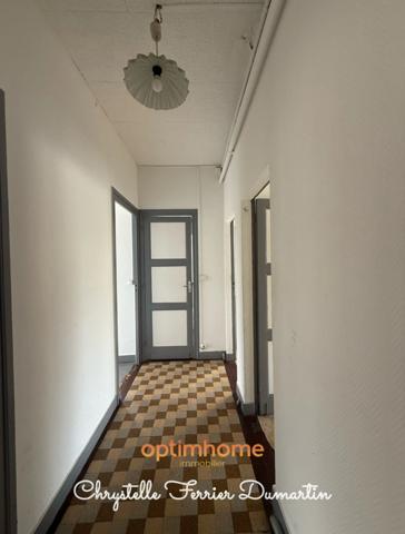 Bordeaux – Immeuble 124 m² avec cour et 2 garages