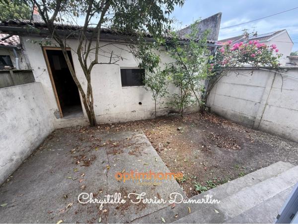 Bordeaux – Immeuble 124 m² avec cour et 2 garages