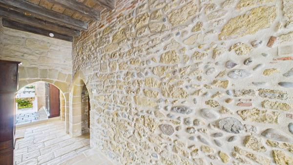 Héritage et élégance : propriété fortifiée au coeur des Landes Saubusse