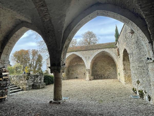 Propriete campagne Paris a1H20 sur  parc de deux hectares avec arbres majestueux