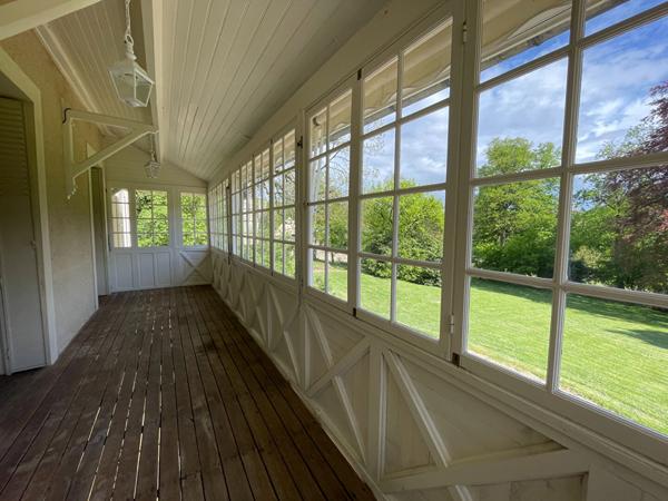 Propriete campagne Paris a1H20 sur  parc de deux hectares avec arbres majestueux