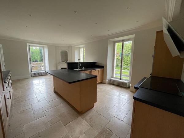 Propriete campagne Paris a1H20 sur  parc de deux hectares avec arbres majestueux