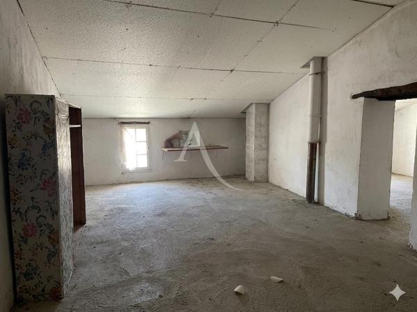 MAISON DE VILLAGE 100m2 À TRÈS FORT POTENTIEL ESTOUBLON