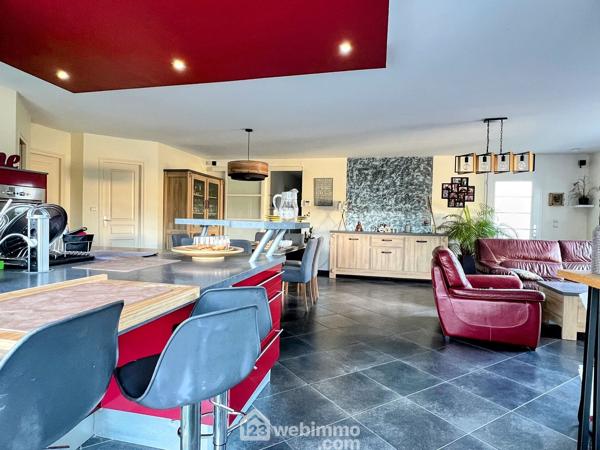 Maison 165 m² à Saint-Martin-du-Fouilloux 49170