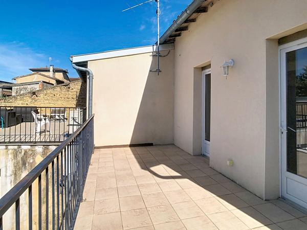 Appartement T3 avec terrasse