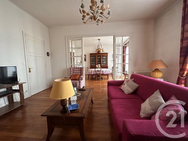 Appartement F4 à vendre  5 pièces - 134,60 m2 ROANNE - 42