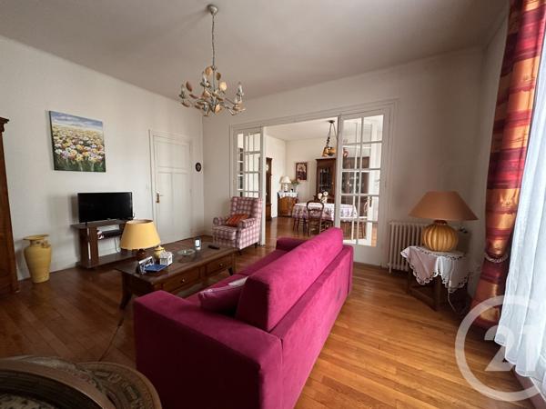 Appartement F4 à vendre  5 pièces - 134,60 m2 ROANNE - 42