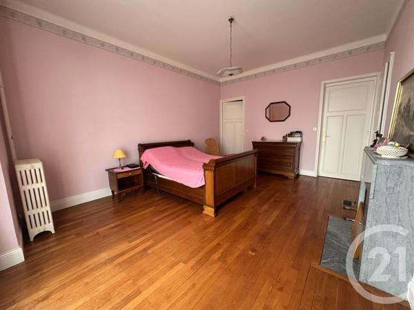 Appartement F4 à vendre  5 pièces - 134,60 m2 ROANNE - 42