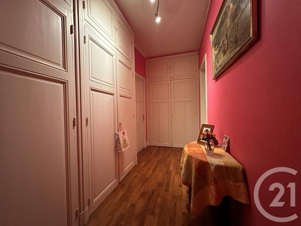 Appartement F4 à vendre  5 pièces - 134,60 m2 ROANNE - 42