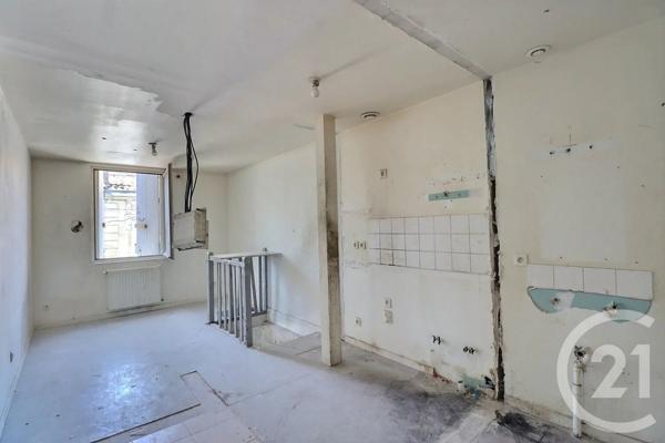 Appartement F2 à vendre  2 pièces - 31 m 2   BORDEAUX  - 33