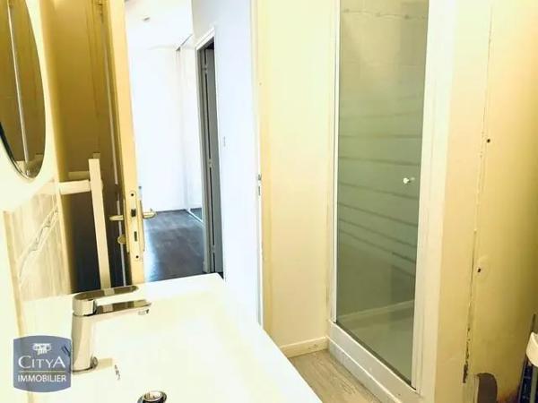 Appartement à louer 3 pièces 59.63m² Bellevigne-les-Châteaux (49400)
