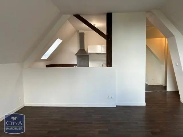 Appartement à louer 3 pièces 59.63m² Bellevigne-les-Châteaux (49400)
