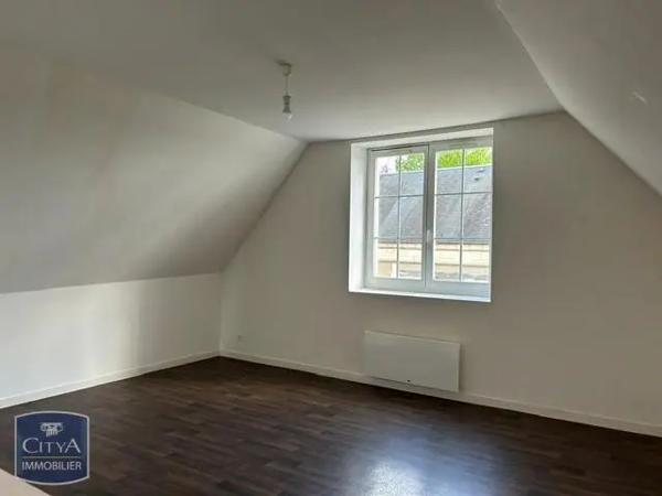 Appartement à louer 3 pièces 59.63m² Bellevigne-les-Châteaux (49400)