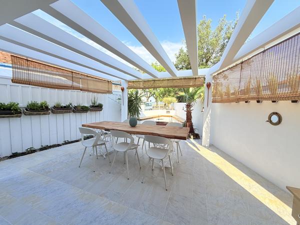 Maison contemporaine neuve – En deuxième ligne sur le Bassin d'Arcachon – Arès