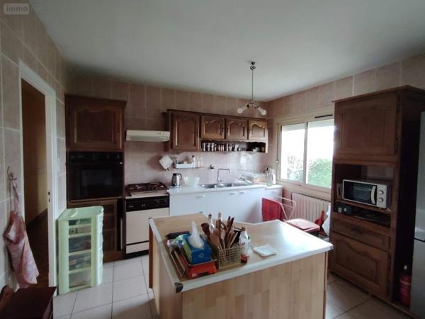 Maison à vendre à Chasseneuil-du-Poitou dans la Vienne (86360), ref : 018/1020