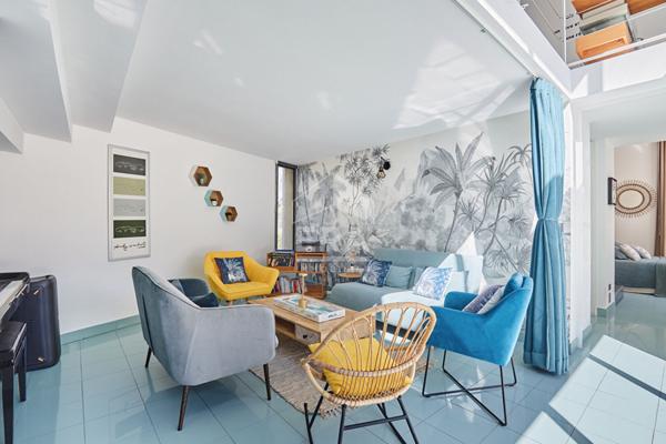 AIX SUD - VOLUMES, LUMIERE ET JARDIN EXCEPTIONNELS POUR CETTE PROPRIETE