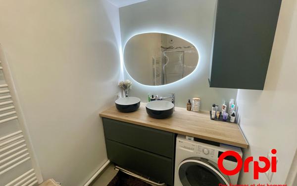 Appartement à vendre    4 pièces • 80,25 m2 Montigny-le-Bretonneux