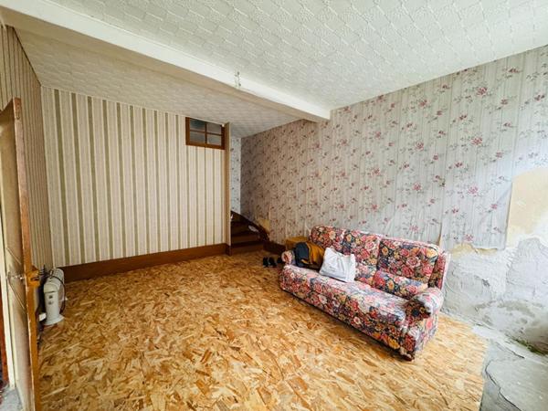 Maison de ville à rénover à Saint Saulge