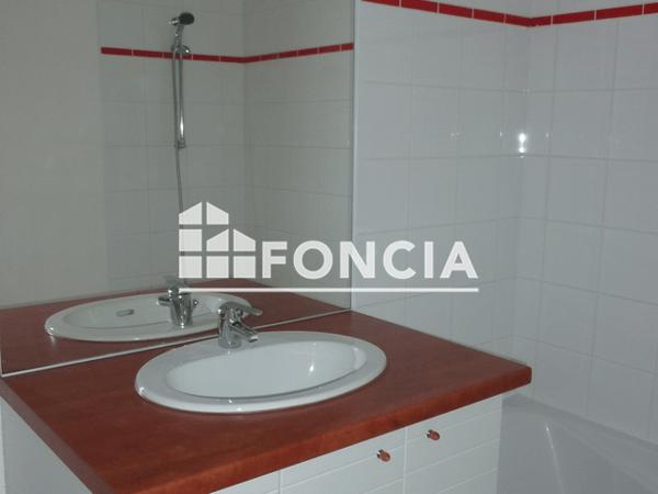 Location Appartement 2 pièces 43.89 m² - 30, avenue de kéradennec Quimper 29000