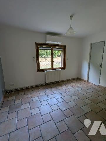 MAISON DE PLAIN-PIED  d'une surface de 95m² + Beau TERRAIN A BATIR de 1926m²