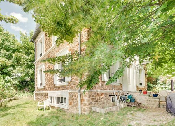 Maison à vendre    6 pièces •  Sèvres