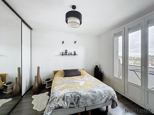 COUP DE COEUR ASSURÉ ! APPARTEMENT LUMINEUX, BALCON ET GARAGE, SECTEUR CALME ET RECHERCHÉ