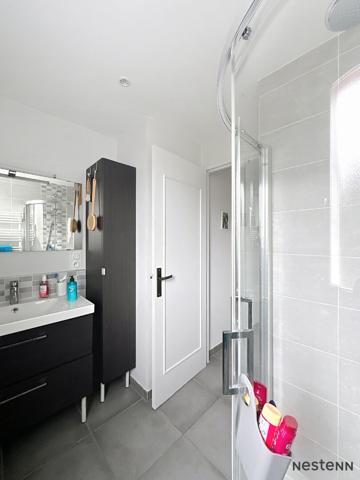 COUP DE COEUR ASSURÉ ! APPARTEMENT LUMINEUX, BALCON ET GARAGE, SECTEUR CALME ET RECHERCHÉ