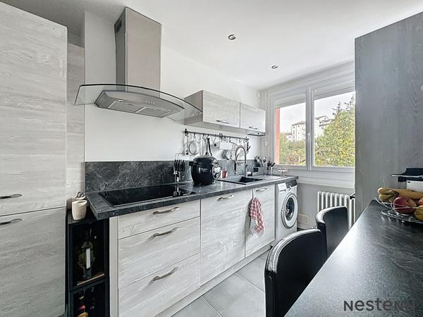 COUP DE COEUR ASSURÉ ! APPARTEMENT LUMINEUX, BALCON ET GARAGE, SECTEUR CALME ET RECHERCHÉ