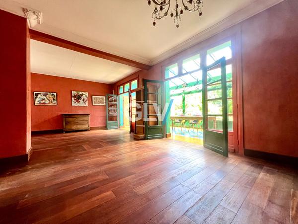 Maison d'architecte, Jardin des Plantes - Type 7 de 200m2 + Double garage et Jardin , Lille