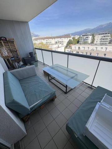 Appartement 3 pièces                                        - 38100 Grenoble Réf : 5656