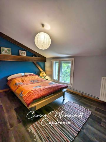 MAISON RENOVEE DE 160 M2, 4 CHAMBRES, VERANDA, GRAND GARAGE ET DEPENDANCES