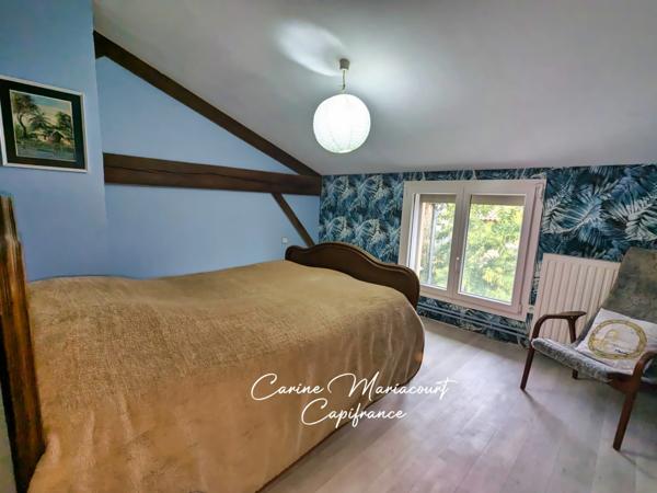 MAISON RENOVEE DE 160 M2, 4 CHAMBRES, VERANDA, GRAND GARAGE ET DEPENDANCES