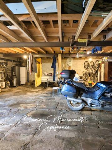 MAISON RENOVEE DE 160 M2, 4 CHAMBRES, VERANDA, GRAND GARAGE ET DEPENDANCES