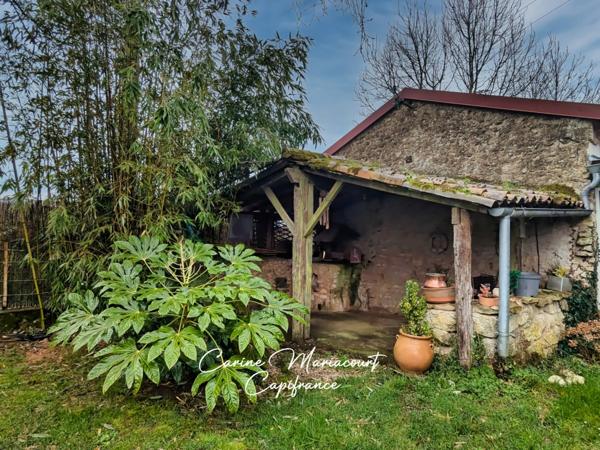 MAISON RENOVEE DE 160 M2, 4 CHAMBRES, VERANDA, GRAND GARAGE ET DEPENDANCES