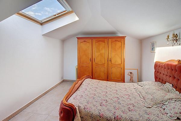A VENDRE en EXCLUSIVITE à Draguignan - Appartement 3 pièces de 85 m² avec GARAGE et PLACE de parking
