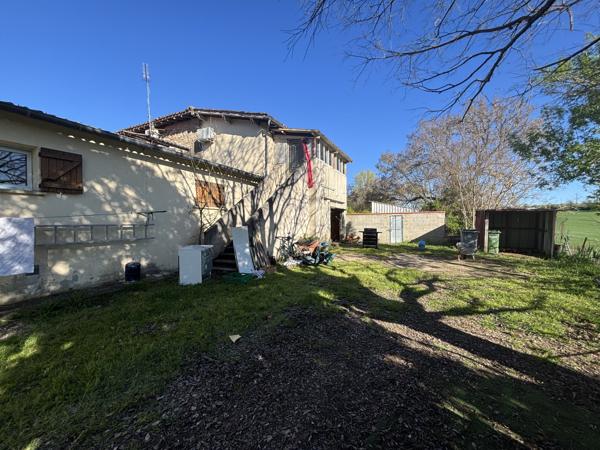 Maison
         4 pièces
        - 97 m² Exclusivité 90 000 € *