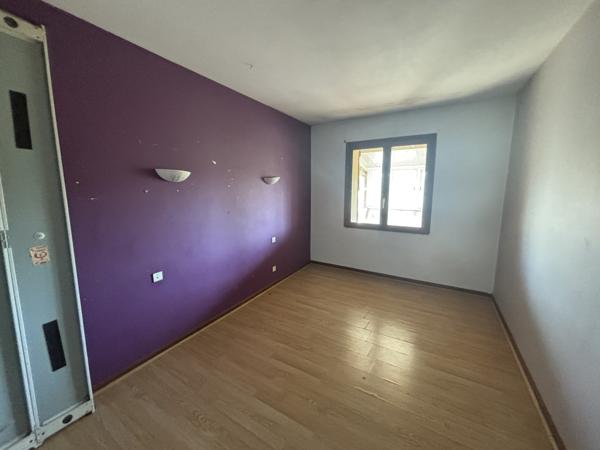 Maison
         4 pièces
        - 97 m² Exclusivité 90 000 € *