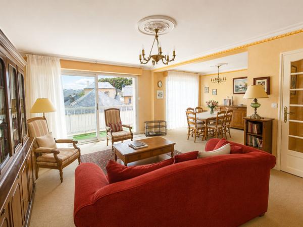 LAVAL APPARTEMENT 102 m²