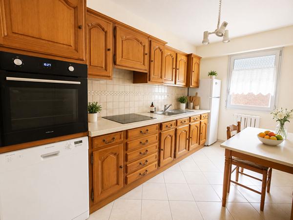 LAVAL APPARTEMENT 102 m²