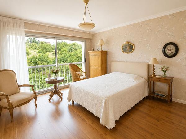 LAVAL APPARTEMENT 102 m²