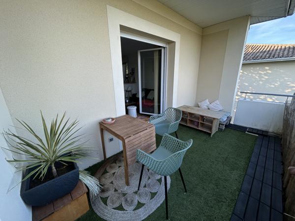 LANGON - APPARTEMENT T3 - 2 PLACES DE PARKING - BALCON - PISCINE- VENDU LIBRE