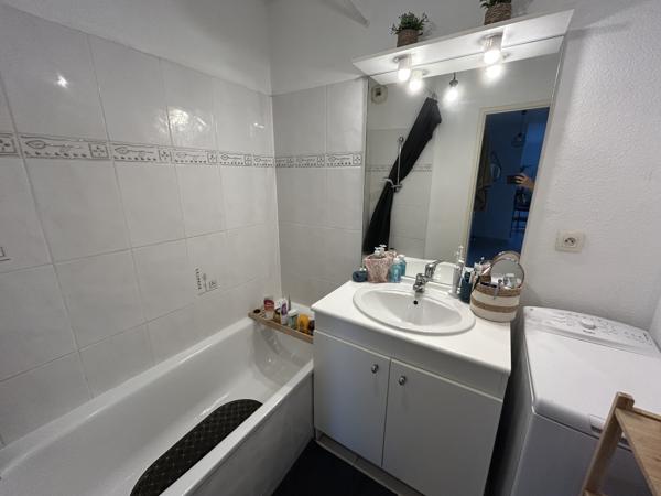LANGON - APPARTEMENT T3 - 2 PLACES DE PARKING - BALCON - PISCINE- VENDU LIBRE