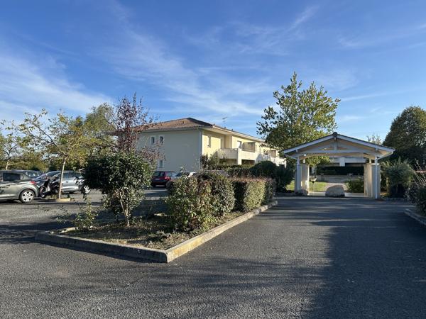 LANGON - APPARTEMENT T3 - 2 PLACES DE PARKING - BALCON - PISCINE- VENDU LIBRE