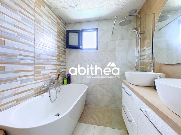 Villa familiale avec piscine et jardin – 6 pièces, 5 chambres – Béziers