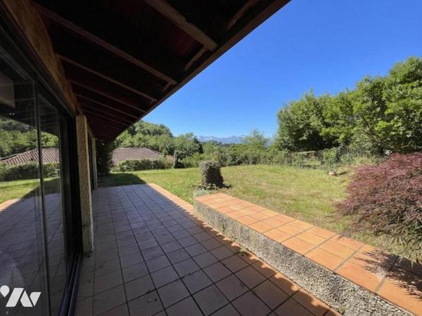 Maison avec vue panoramique sur les Pyrénées – Esprit loft et beaux volumes 155m²