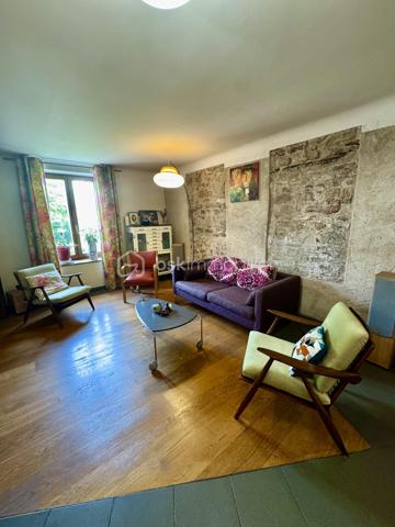 Maison de village de 260 m²