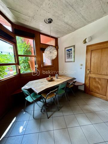 Maison de village de 260 m²